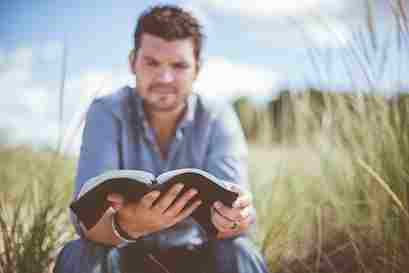 The Book of Galatians Summary by Chapter (1-6): Very Concise and Comprehensive Book of Galatians Summary by Chapter